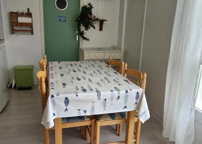 30m - Marina 5 - 31 Allee Des Pinons - 1-1